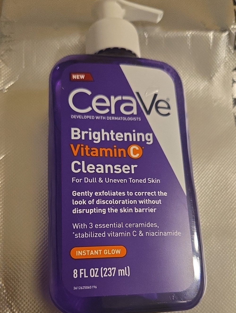 CeraVe Brightening Vitamin C Cleanser